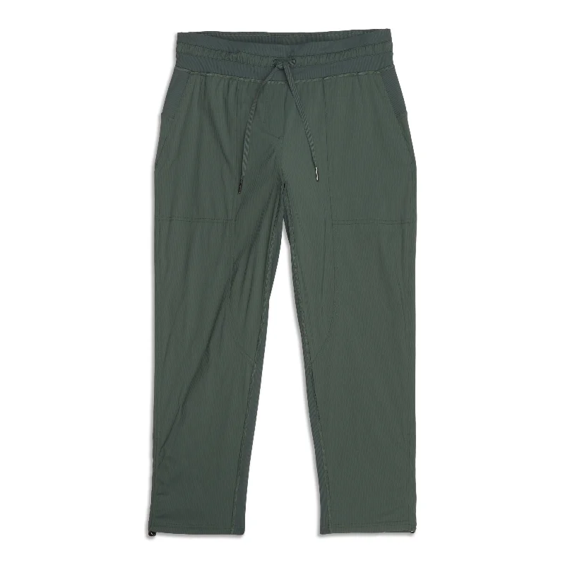 Cozy Outfit Dance Studio Mid-Rise Cropped Pant - Resale