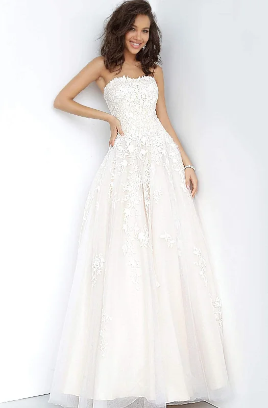 Comfy Layers JVN by Jovani JVN1831 - Strapless Sweetheart Neckline Embroidered Tulle Gown Comfy Layers JVN by Jovani JVN1831 - Strapless Sweetheart Neckline Embroidered Tulle Gown