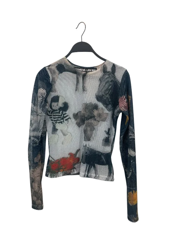 Effortless Looks CHOPOVA LOWENA/LS T-Shirt/S/Graphic/Polyester/MLT/flower statue little print Effortless Looks CHOPOVA LOWENA/LS T-Shirt/S/Graphic/Polyester/MLT/flower statue little print
