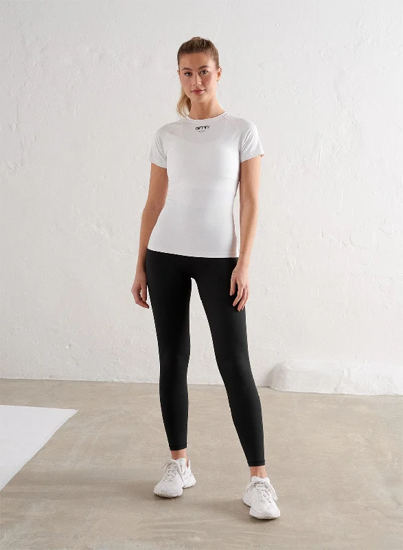 Sporty Comfort White Edge Core Short Sleeve