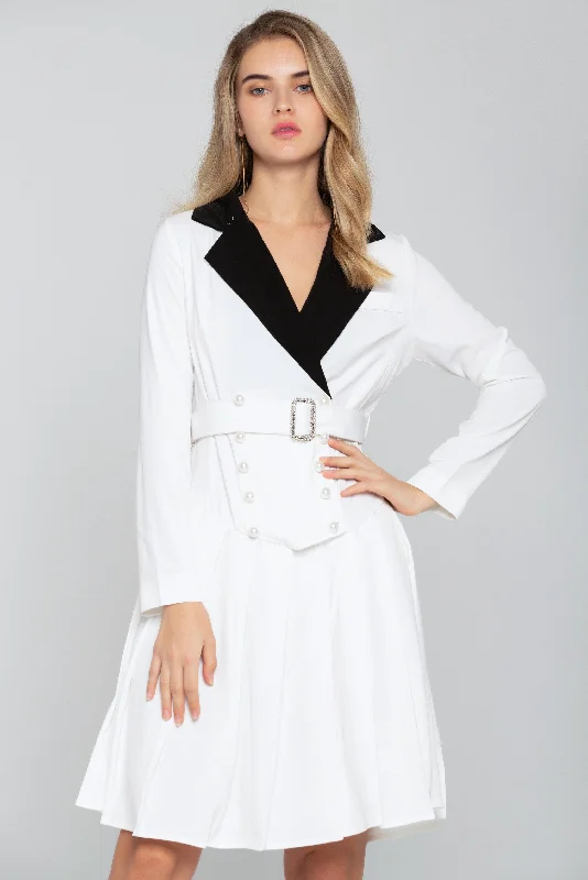 Everyday Style White and Black Collar Pearl Button-detail Blazer Dress