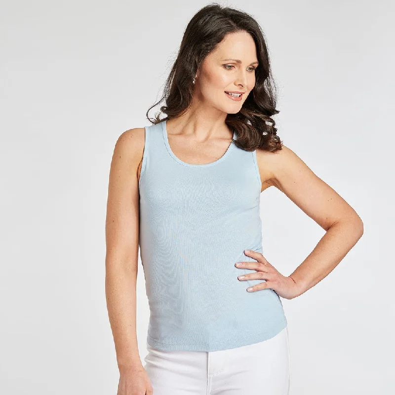 Relaxed Chic Ladies Essential Crew Vest Light Blue