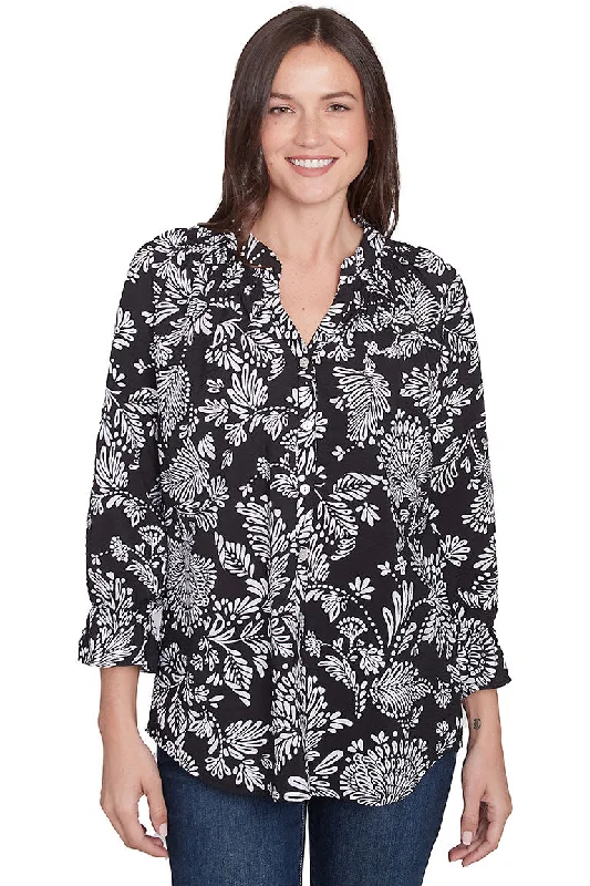 Cozy Fitting Monochrome Moment Smocked Neck Shirt