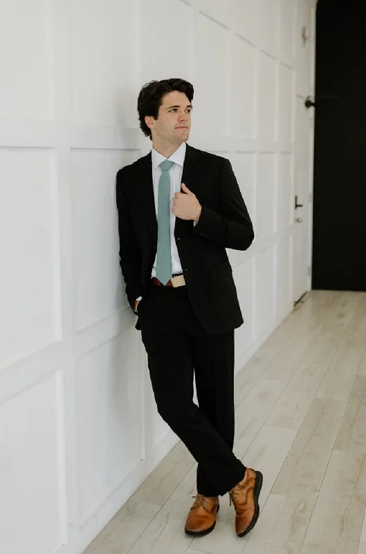Comfortable Looks Legacy Suit Black