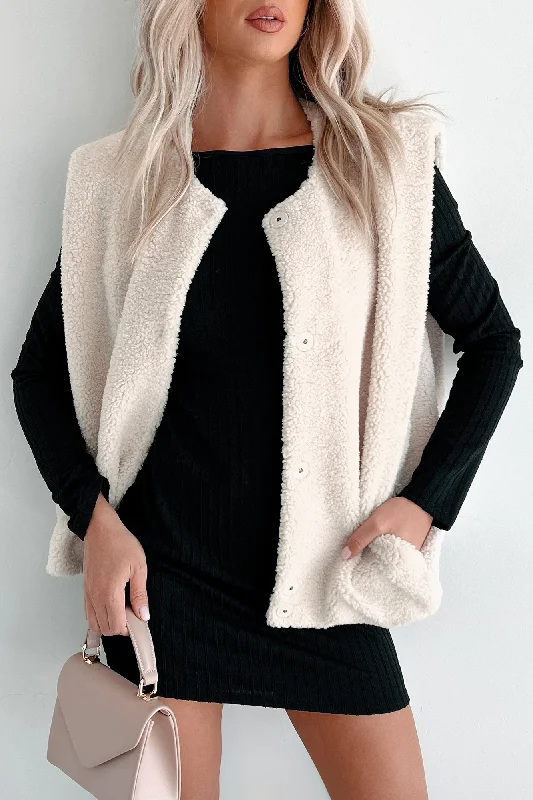 Sporty Comfort Took A Chance Oversized Sherpa Vest (Cream)