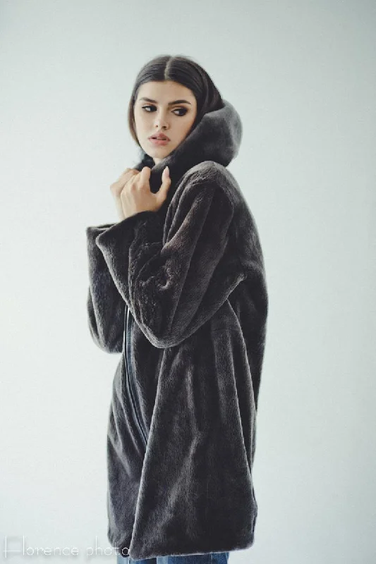 Effortless Looks Grey Hooded Beaver Fur Parka