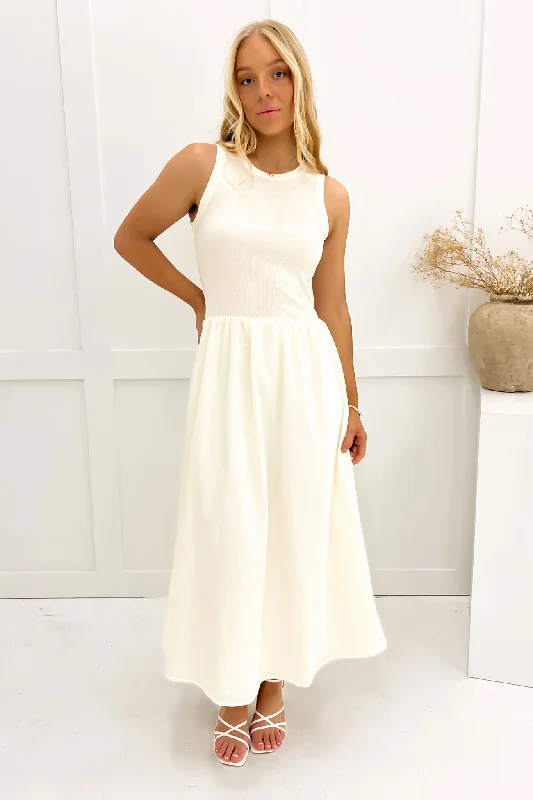 Comfy Chic Kiho Maxi Dress Cream