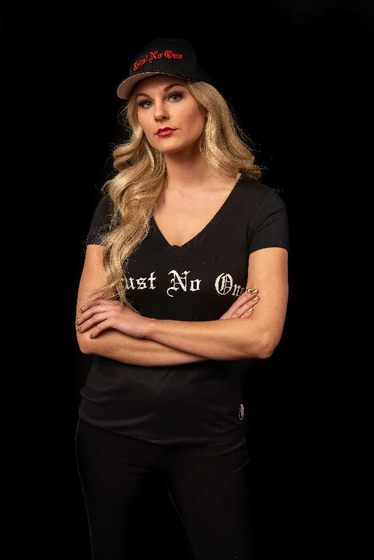 Breezy Comfort Women's Face of Trust No One V-Neck T-Shirt - Black