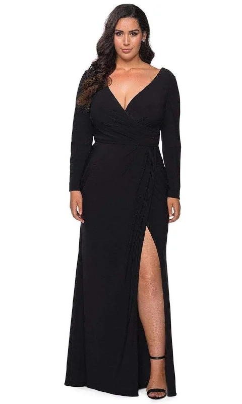 Comfy Layers La Femme - 29044 Plunging V-neck Jersey Sheath Dress