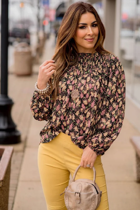 Everyday Comfort Blossoms Cinched Trim Blouse