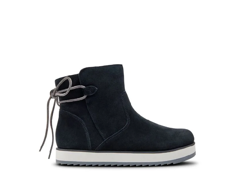 Relaxed Tops Women's Juno Bluff Polar Waterproof Boot