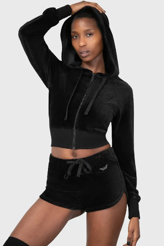 Chic Outfits Laid To Rest Shorts